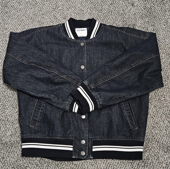 NWOT: Women's Old Navy Oversized Jean Bomber Jacket - Medium - Picture 7 of 11